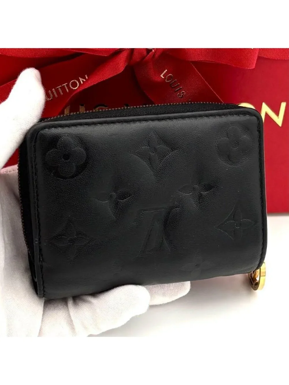 Louis Vuitton Wallet Monogram Coussin Portefeuille Lou Black
